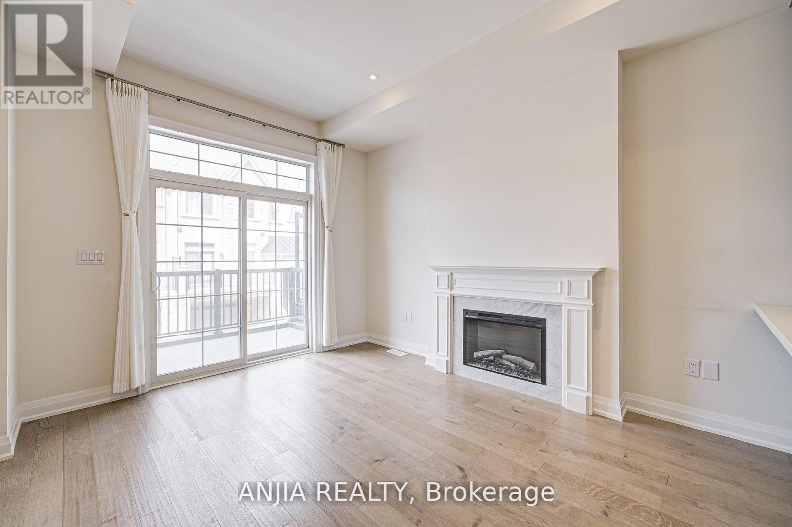 7 Bright Terrace Way E, Markham, Ontario  L6C 3L5 - Photo 19 - N12460758