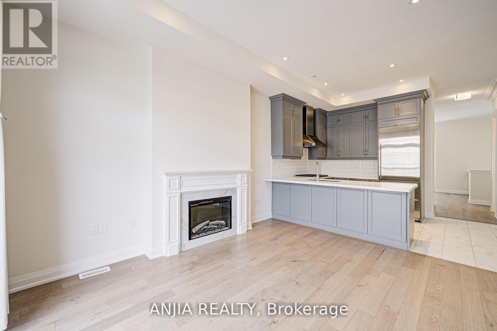 7 Bright Terrace Way E, Markham, Ontario  L6C 3L5 - Photo 20 - N12460758