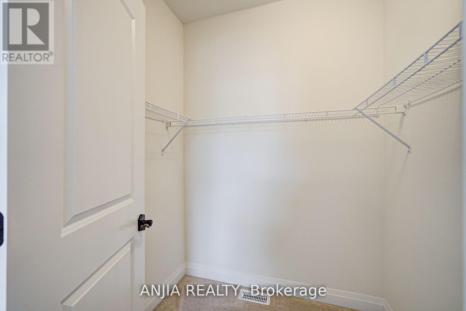 7 Bright Terrace Way E, Markham, Ontario  L6C 3L5 - Photo 27 - N12460758