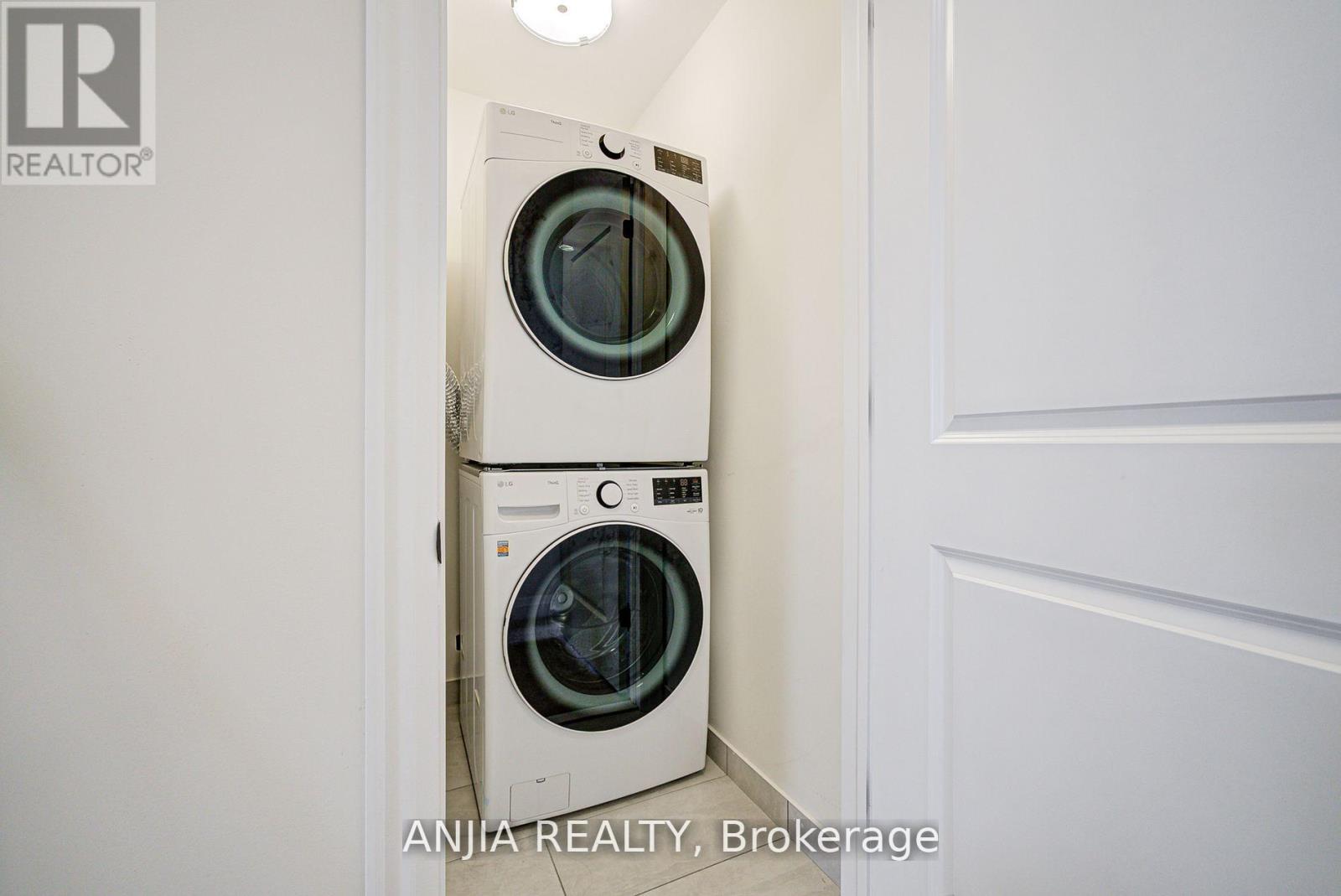 7 Bright Terrace Way E, Markham, Ontario  L6C 3L5 - Photo 33 - N12460758