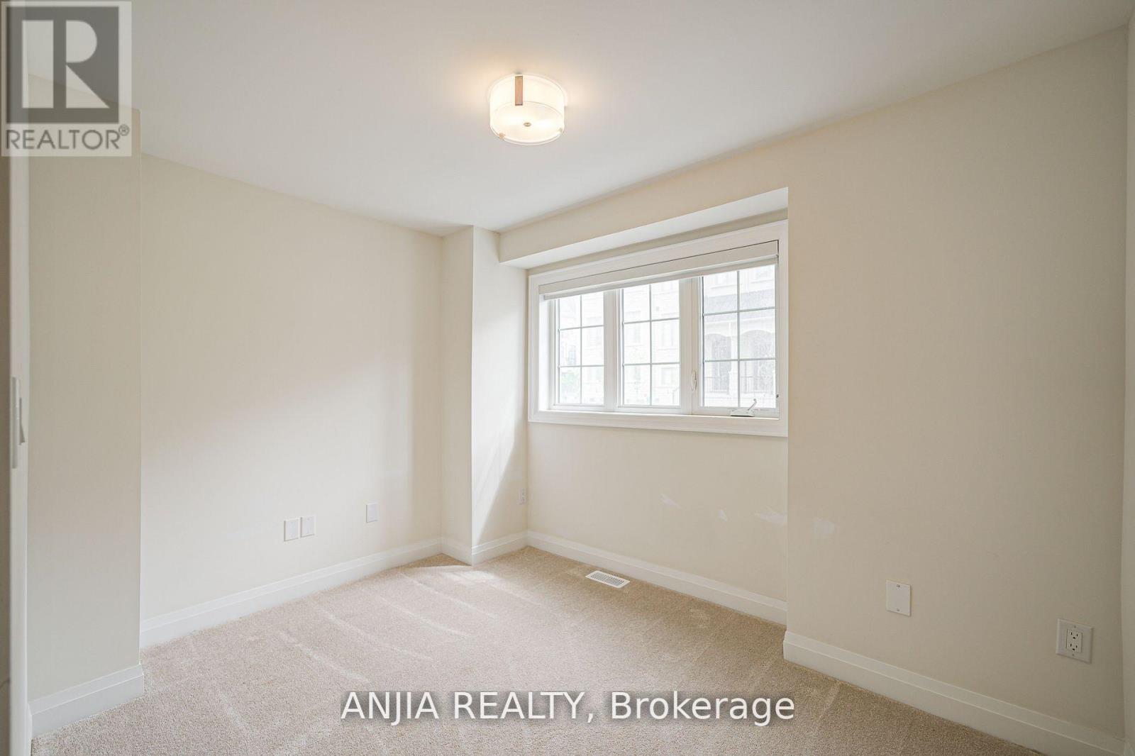 7 Bright Terrace Way E, Markham, Ontario  L6C 3L5 - Photo 5 - N12460758