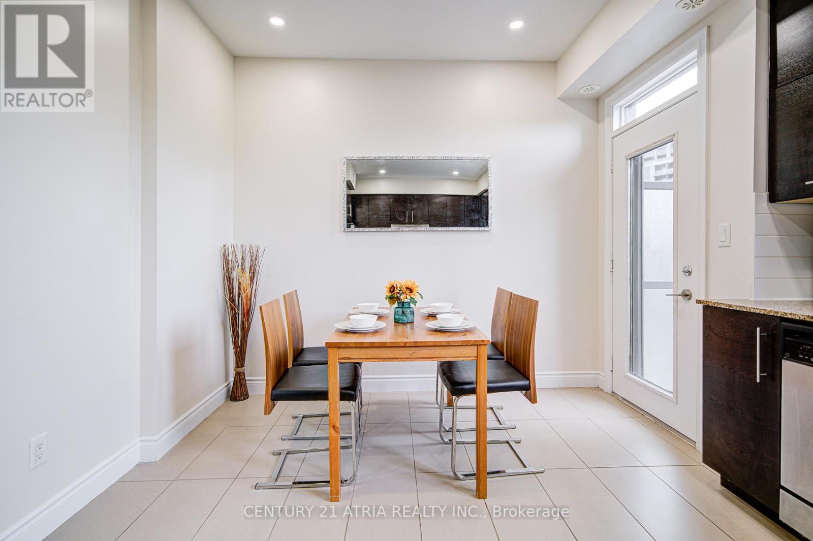 215 South Park Road, Markham, Ontario  L3T 0B6 - Photo 23 - N12460762