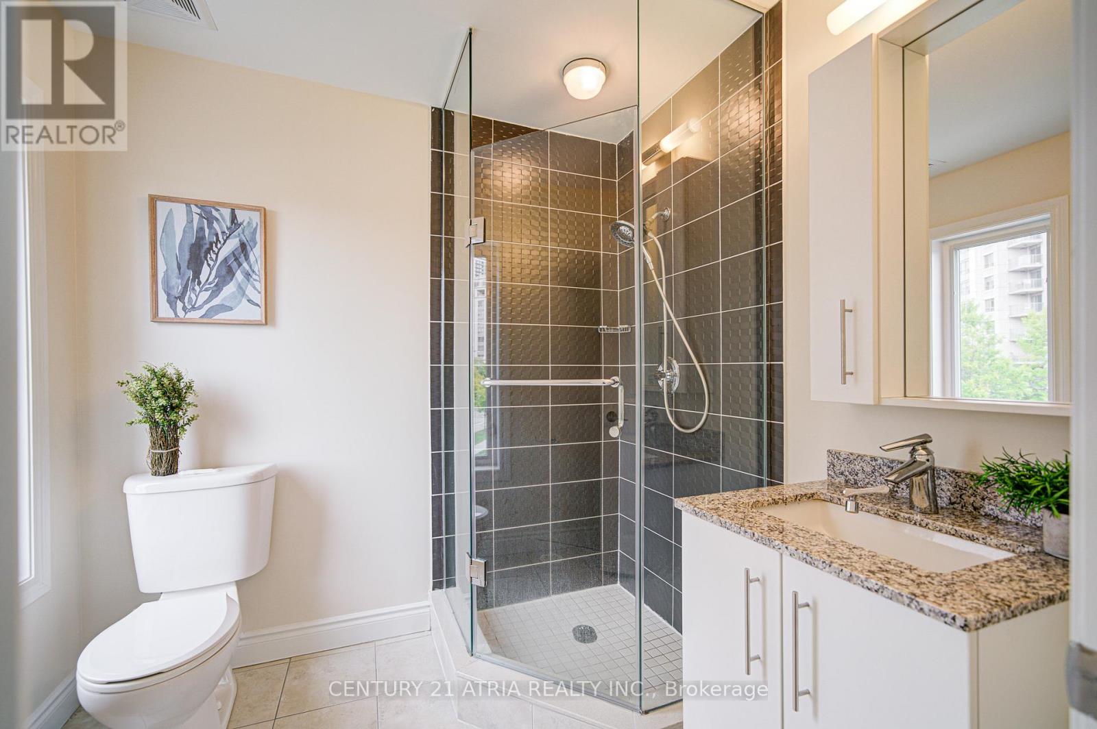 215 South Park Road, Markham, Ontario  L3T 0B6 - Photo 28 - N12460762