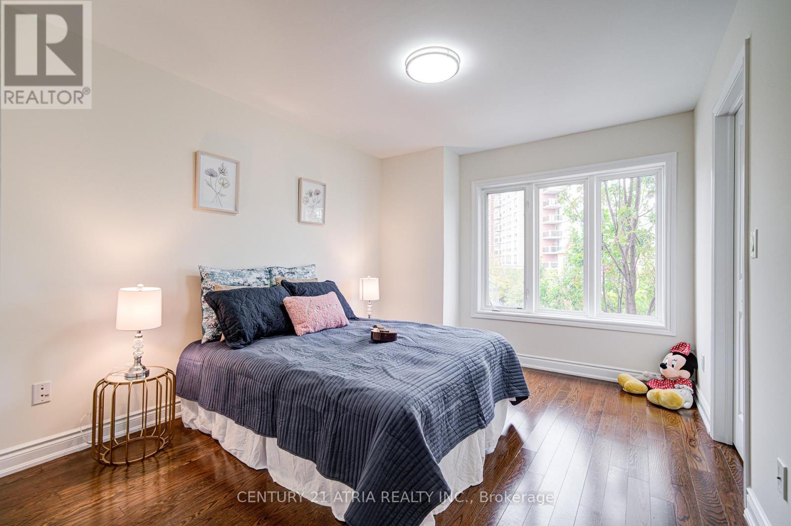 215 South Park Road, Markham, Ontario  L3T 0B6 - Photo 29 - N12460762