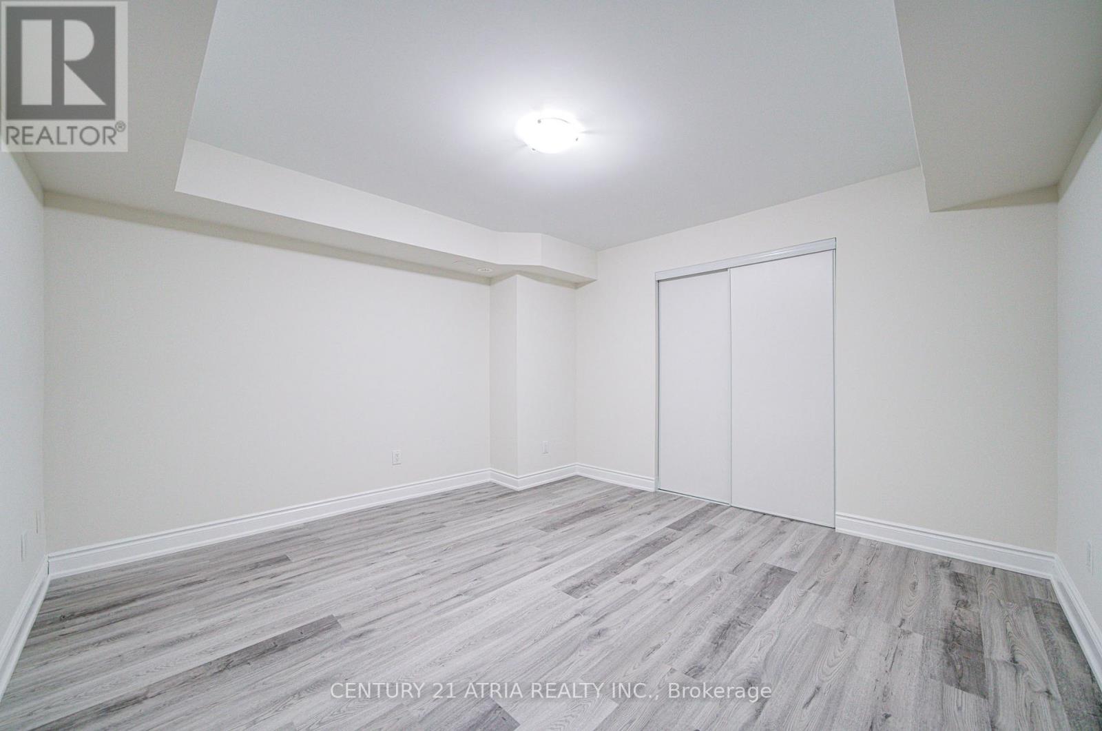 215 South Park Road, Markham, Ontario  L3T 0B6 - Photo 33 - N12460762