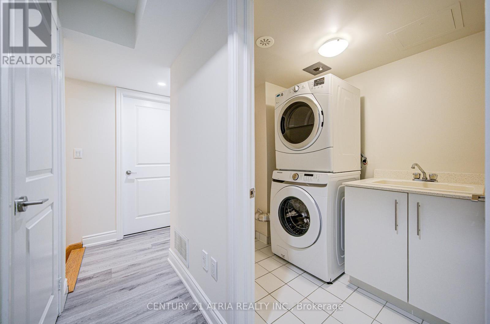 215 South Park Road, Markham, Ontario  L3T 0B6 - Photo 35 - N12460762