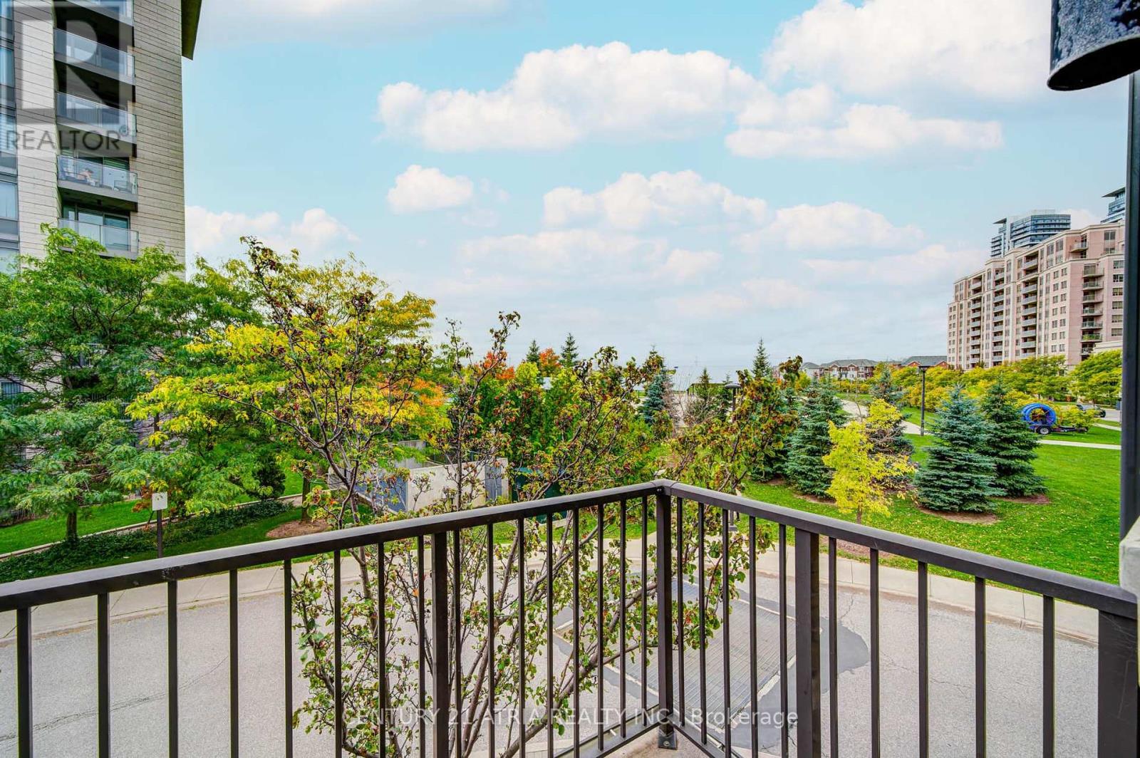 215 South Park Road, Markham, Ontario  L3T 0B6 - Photo 39 - N12460762