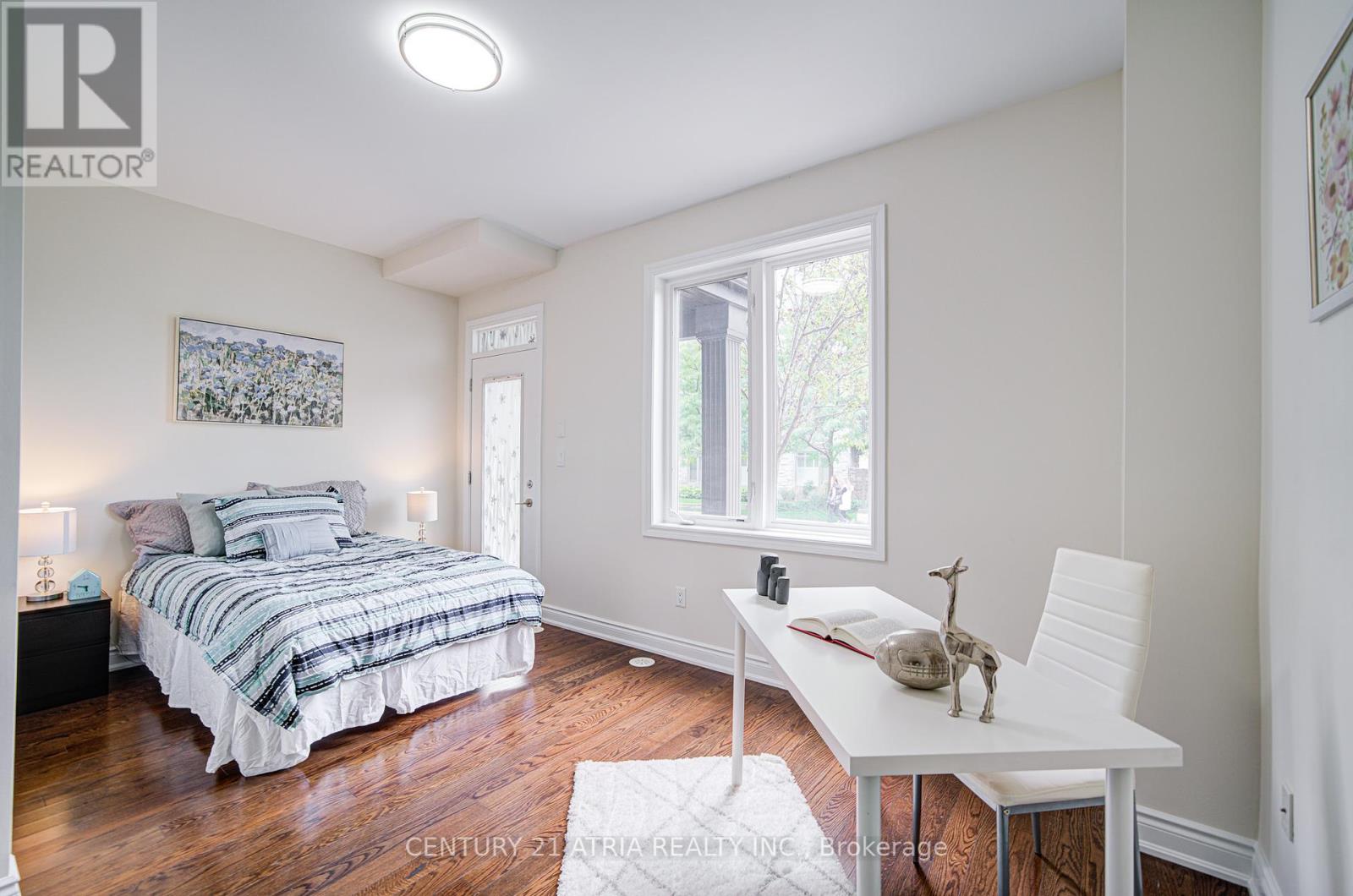 215 South Park Road, Markham, Ontario  L3T 0B6 - Photo 7 - N12460762