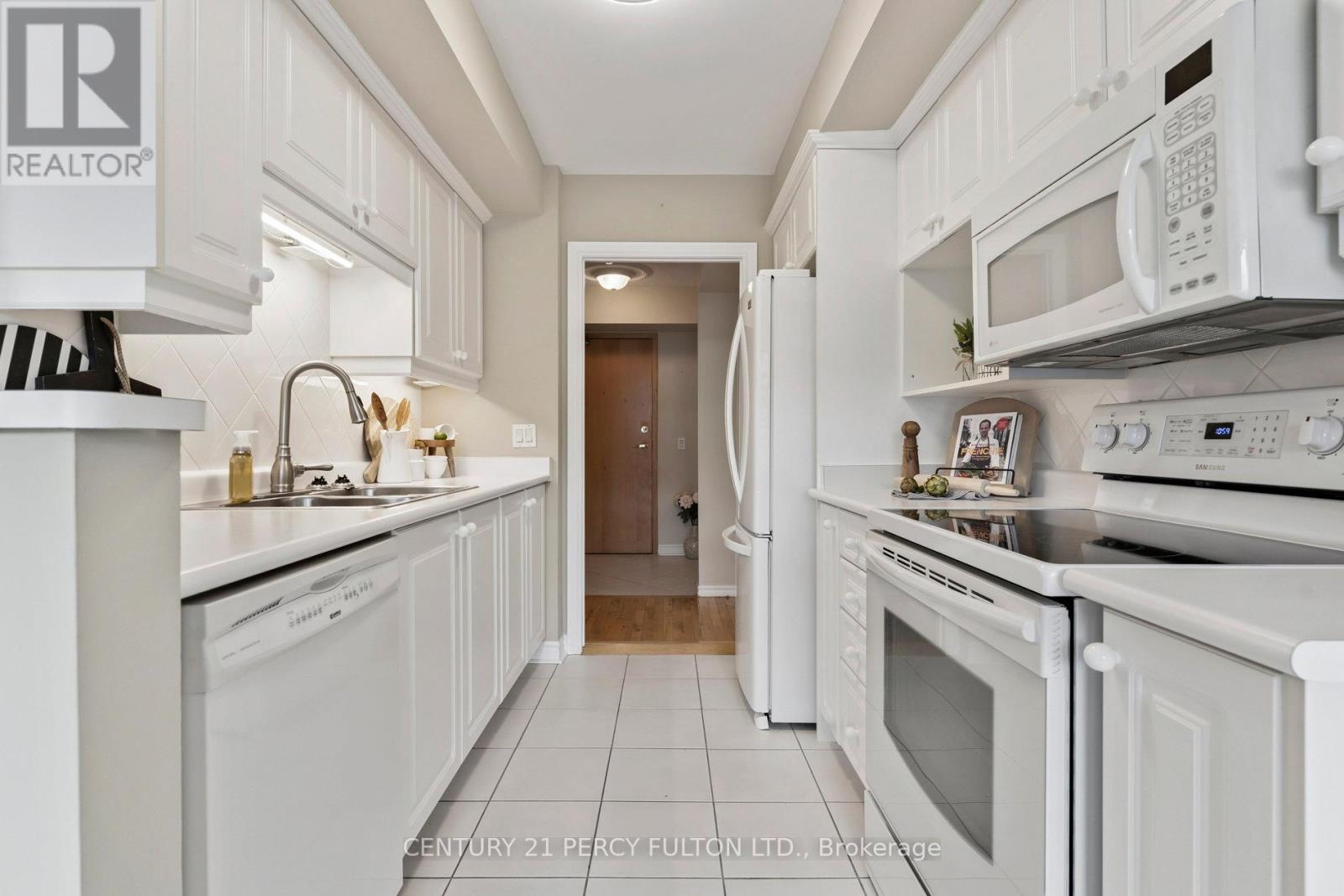 309 - 55 The Boardwalk Way, Markham, Ontario  L6E 1B7 - Photo 11 - N12460768