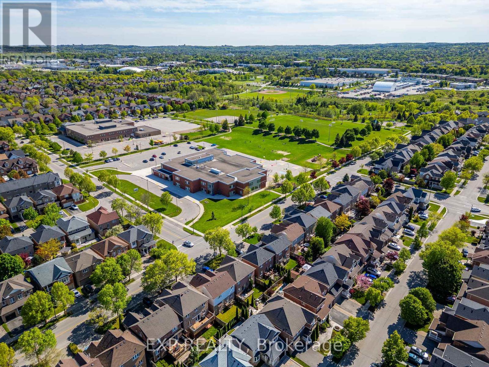 30 Earl Stewart Drive, Aurora, Ontario  L4G 7P4 - Photo 41 - N12460800