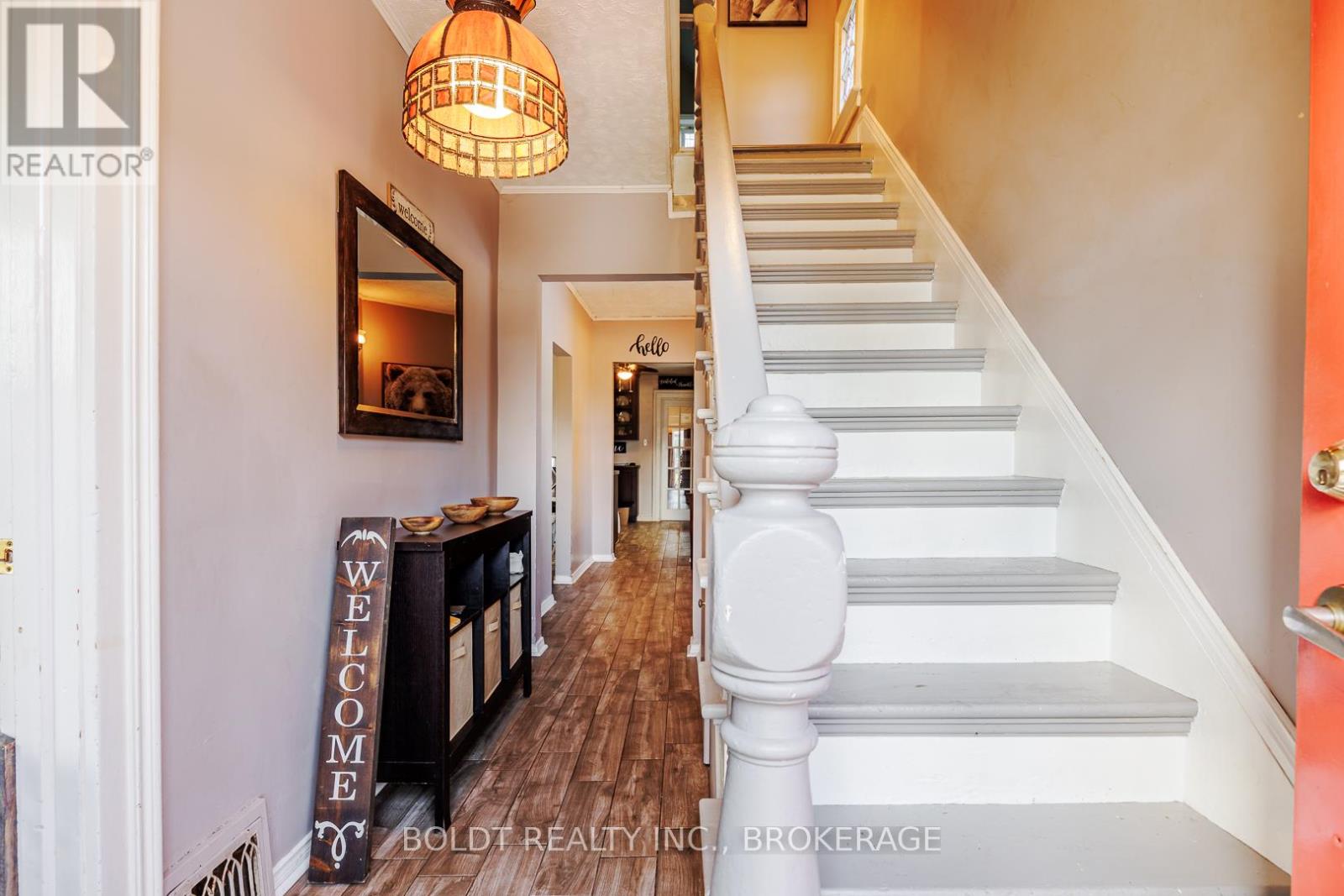 73 Chapel Street N, Thorold, Ontario  L2V 2E5 - Photo 4 - X12454850