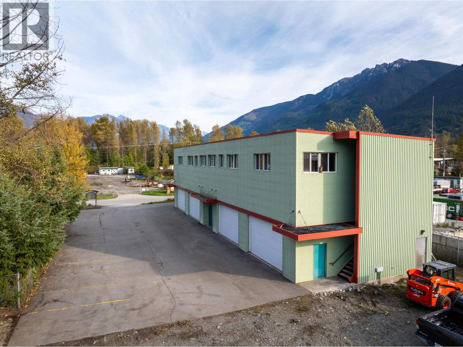 3 7327 INDUSTRIAL WAY, Pemberton, British Columbia