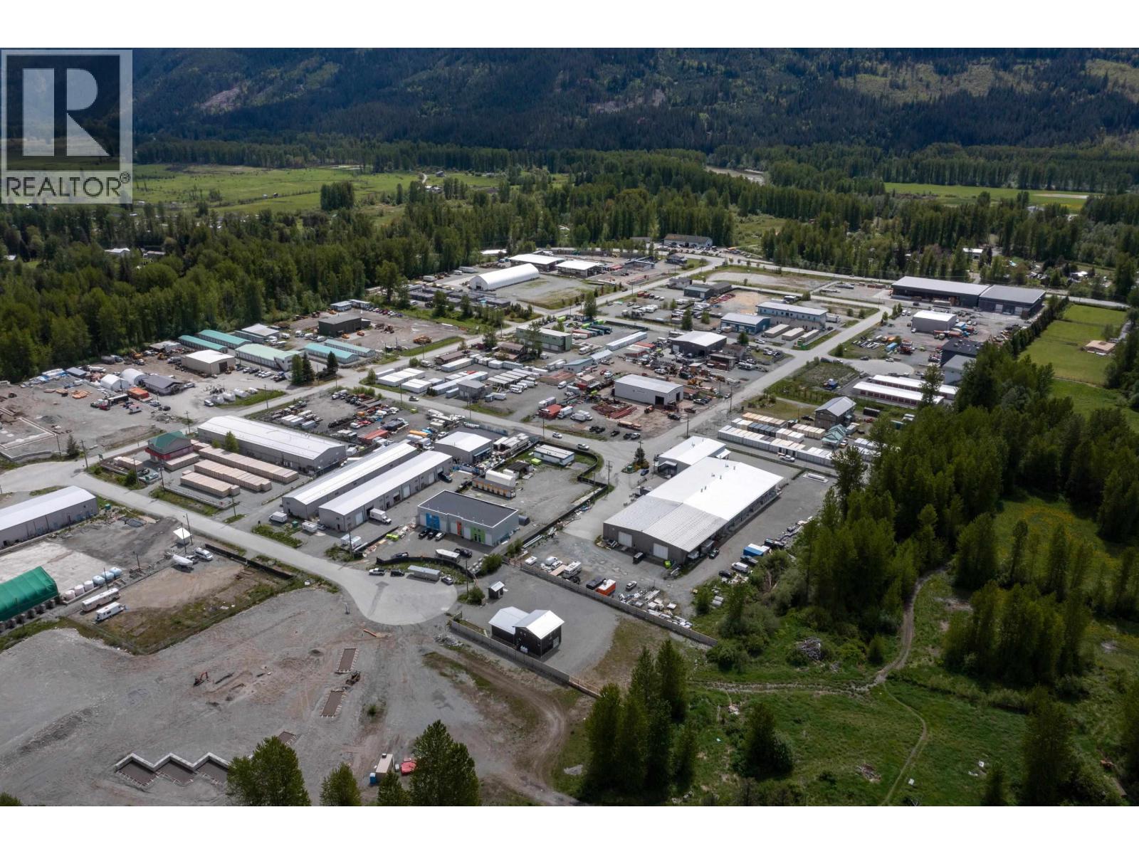 7327 Industrial Way, Pemberton, British Columbia  V0N 2L0 - Photo 5 - C8072818