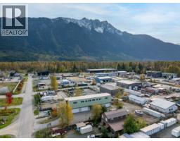 7327 INDUSTRIAL WAY, Pemberton, British Columbia