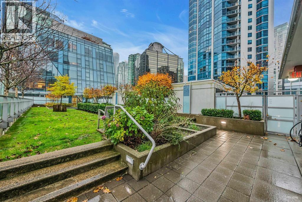 305 1477 W Pender Street, Vancouver, British Columbia  V6G 2S3 - Photo 19 - C8072952