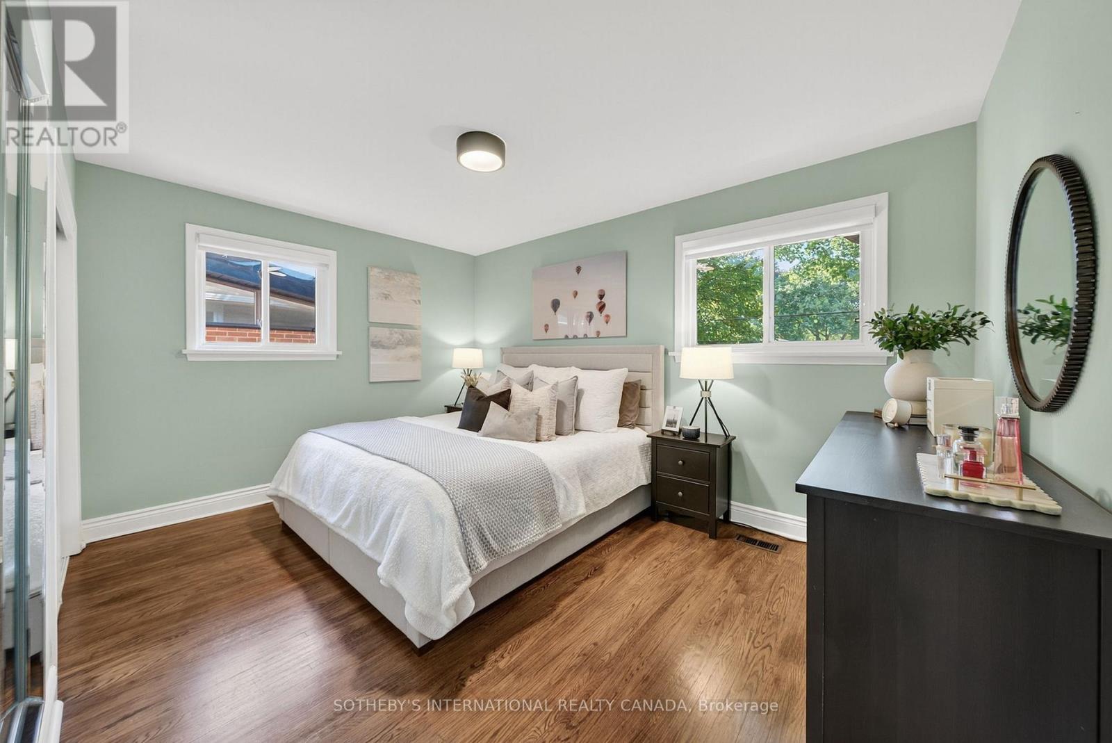 30 Bearbury Drive, Toronto, Ontario  M9C 2G9 - Photo 15 - W12460782