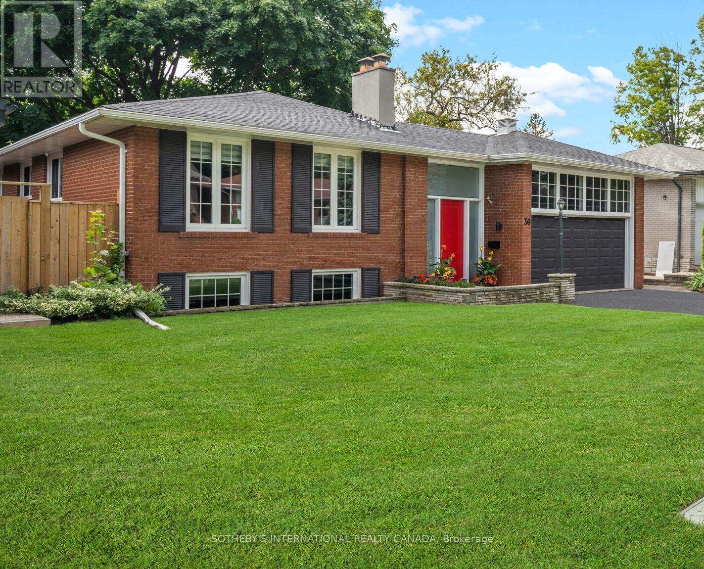 30 Bearbury Drive, Toronto, Ontario  M9C 2G9 - Photo 2 - W12460782