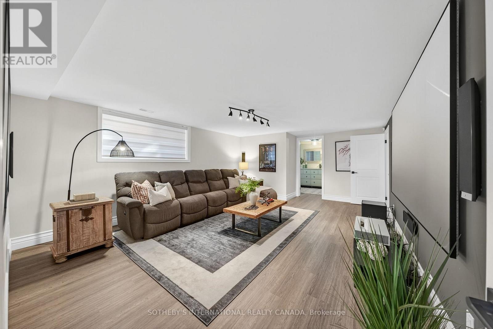 30 Bearbury Drive, Toronto, Ontario  M9C 2G9 - Photo 27 - W12460782