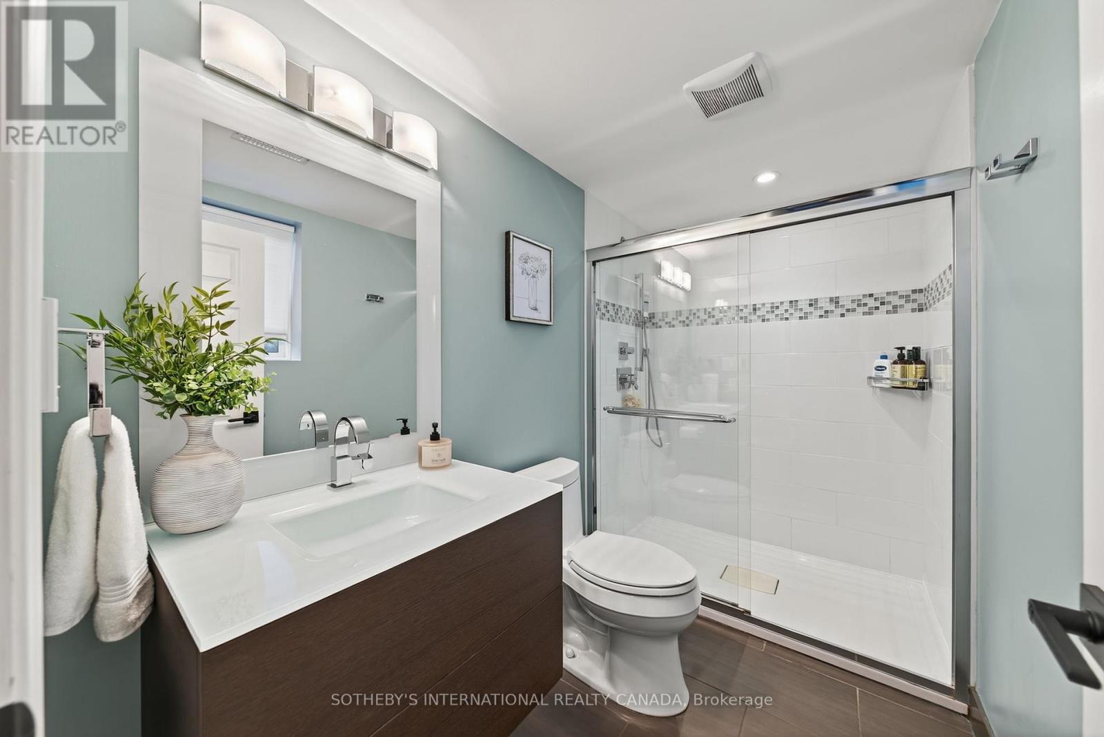 30 Bearbury Drive, Toronto, Ontario  M9C 2G9 - Photo 31 - W12460782