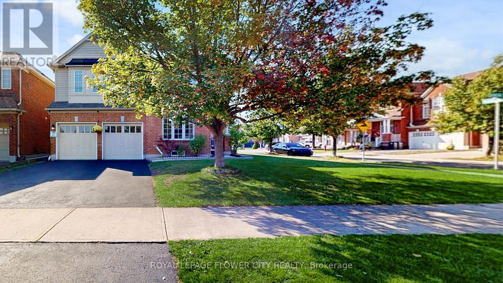 177 Fandango Drive, Brampton, Ontario  L6X 0M1 - Photo 2 - W12460788