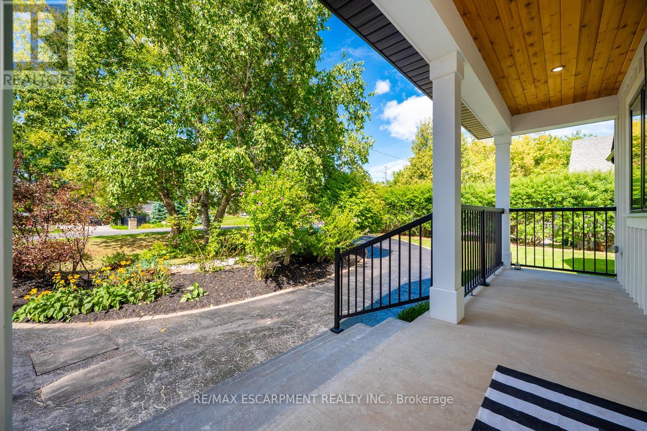 2560 2 Side Road, Burlington, Ontario  L7M 0T1 - Photo 4 - W12460797