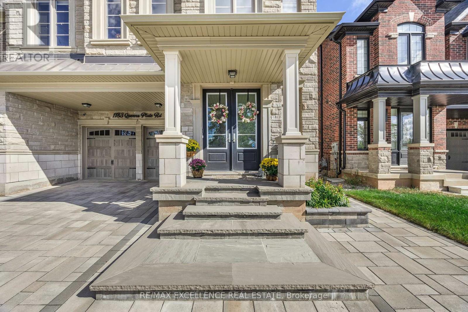 1183 Queens Plate Road W, Oakville, Ontario  L6M 5M4 - Photo 2 - W12460799