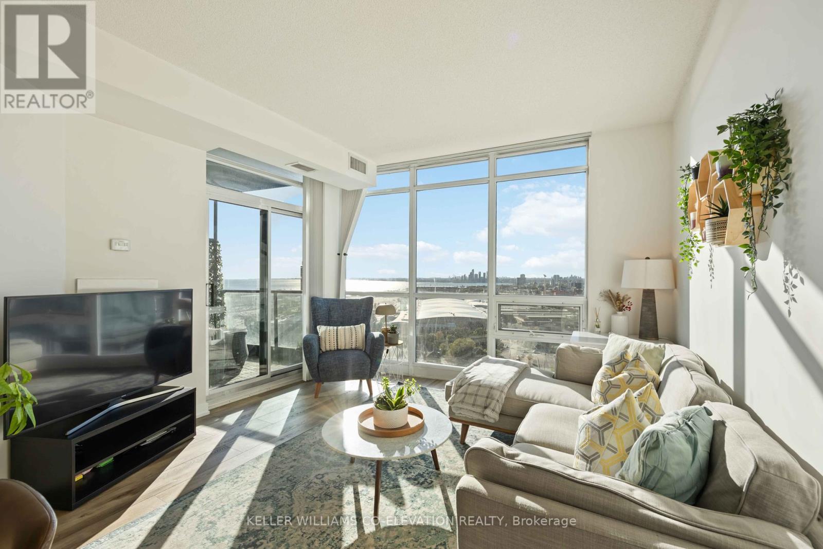 2511 - 219 FORT YORK BOULEVARD, Toronto, Ontario