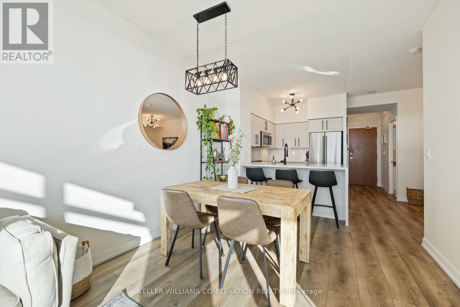 2511 - 219 Fort York Boulevard, Toronto, Ontario  M5V 1B1 - Photo 12 - C12460818