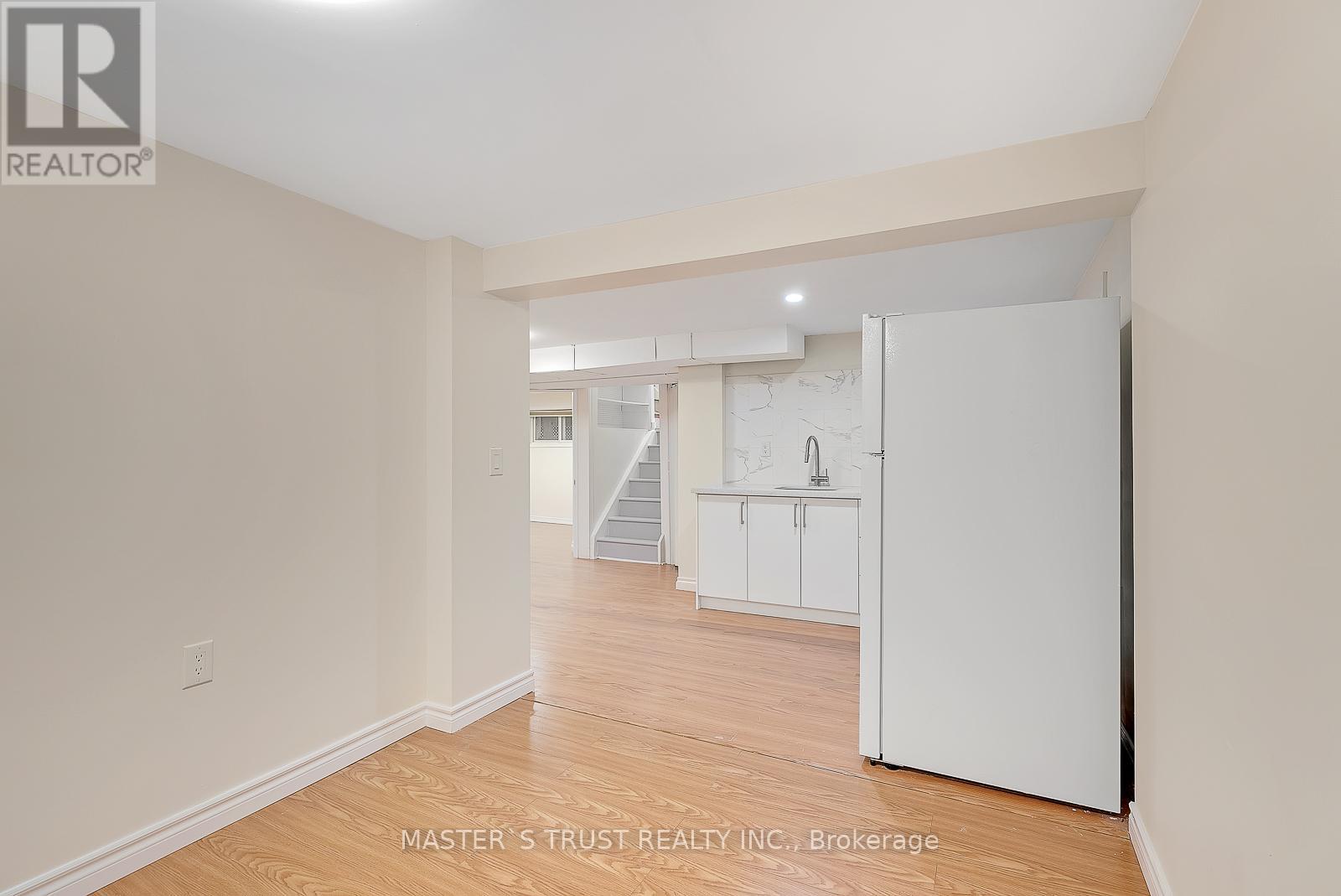 4061 Dufferin Street, Toronto, Ontario  M3H 5R7 - Photo 34 - C12460826