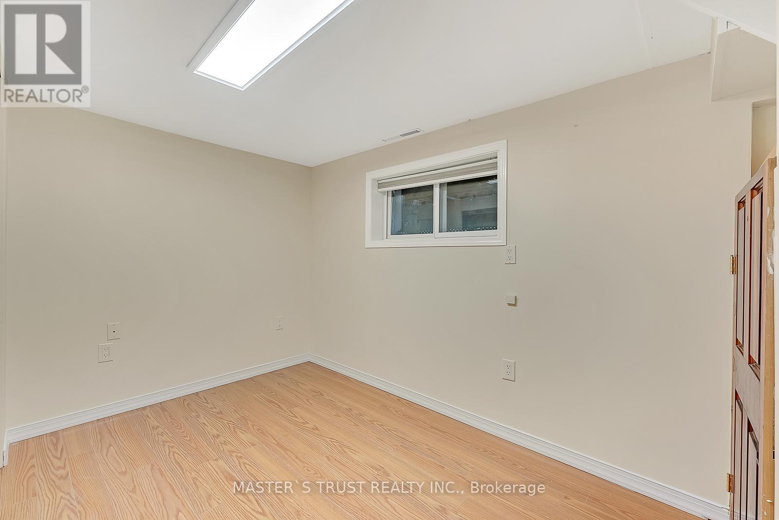 4061 Dufferin Street, Toronto, Ontario  M3H 5R7 - Photo 35 - C12460826