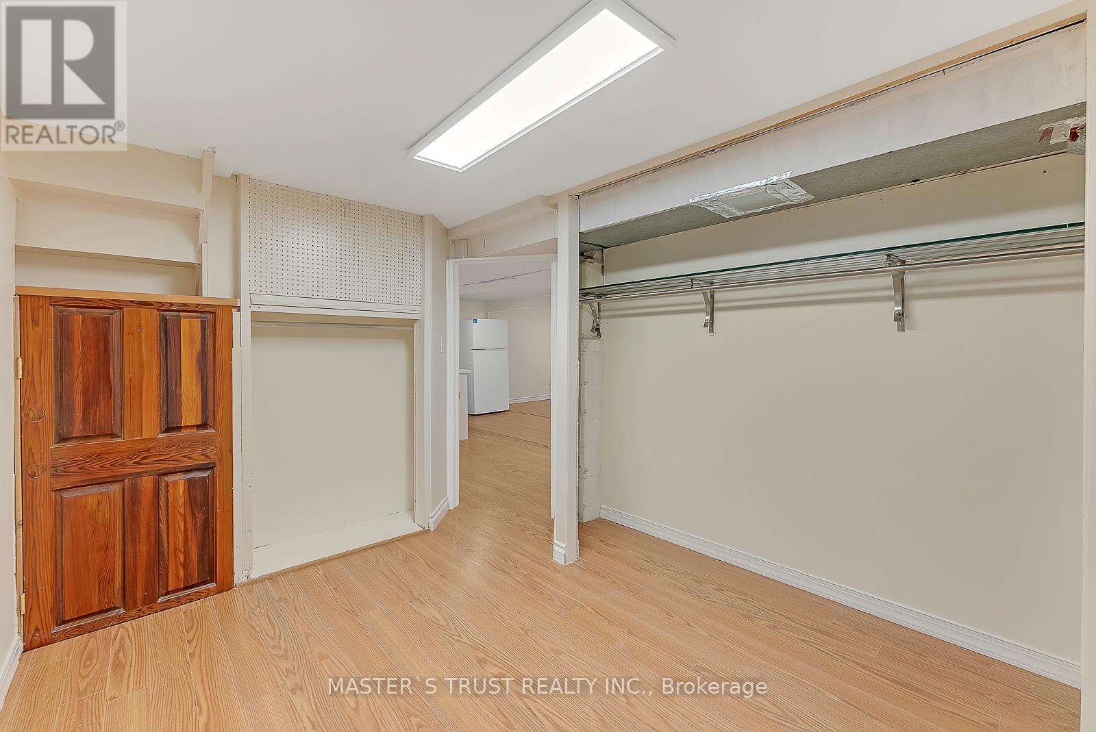 4061 Dufferin Street, Toronto, Ontario  M3H 5R7 - Photo 36 - C12460826