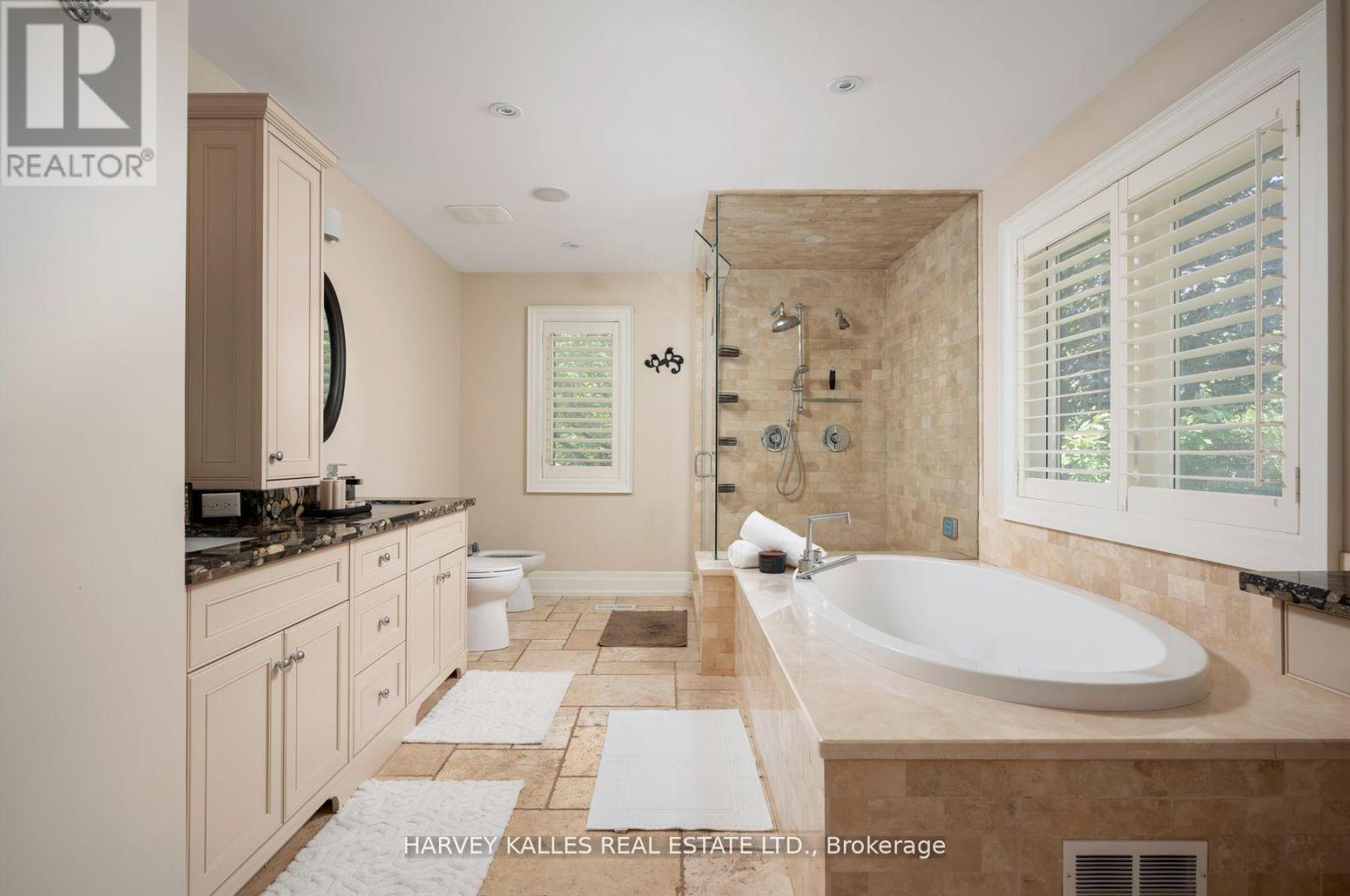 60 Mcgillivray Avenue, Toronto, Ontario  M5M 2Y2 - Photo 21 - C12460831
