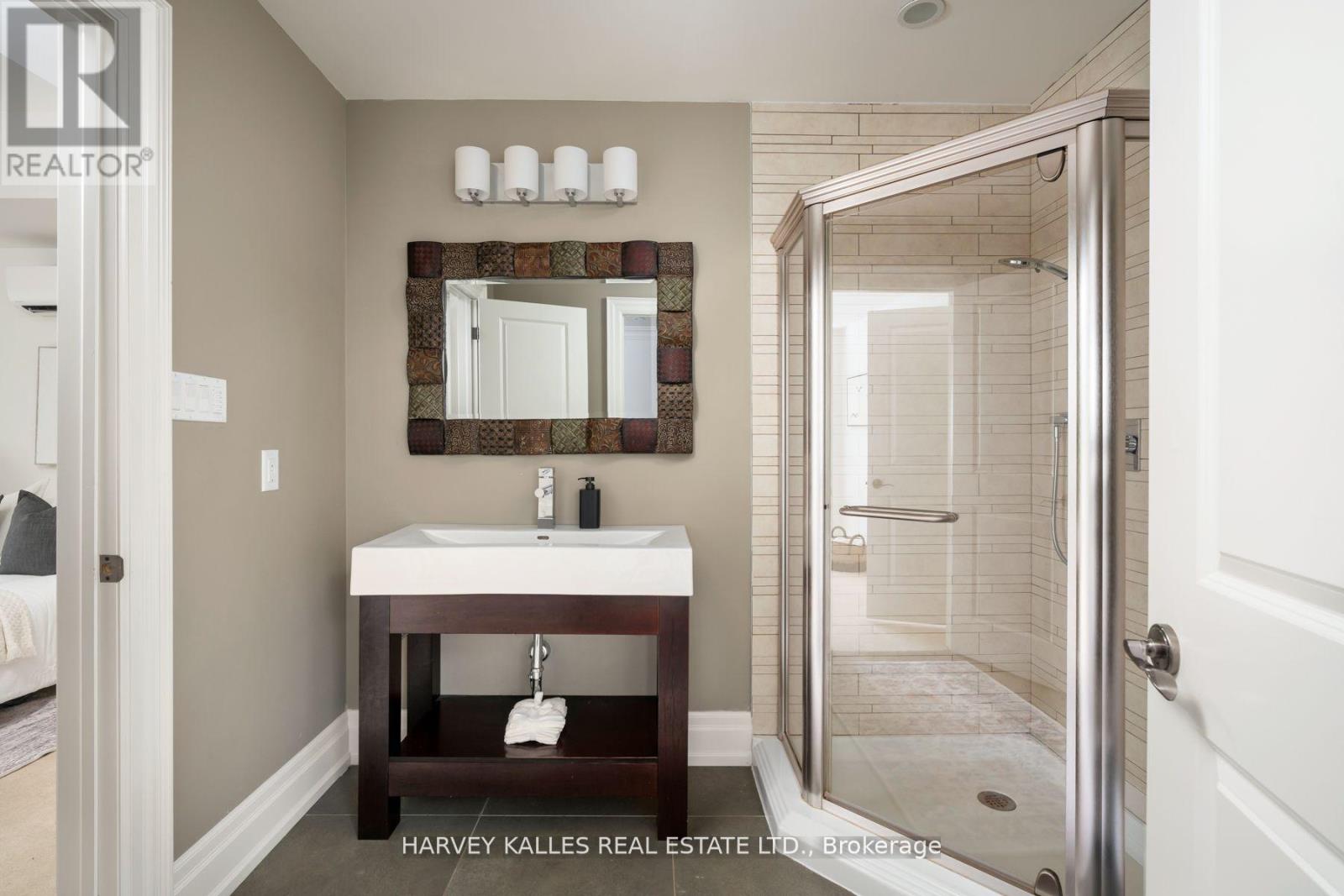 60 Mcgillivray Avenue, Toronto, Ontario  M5M 2Y2 - Photo 27 - C12460831