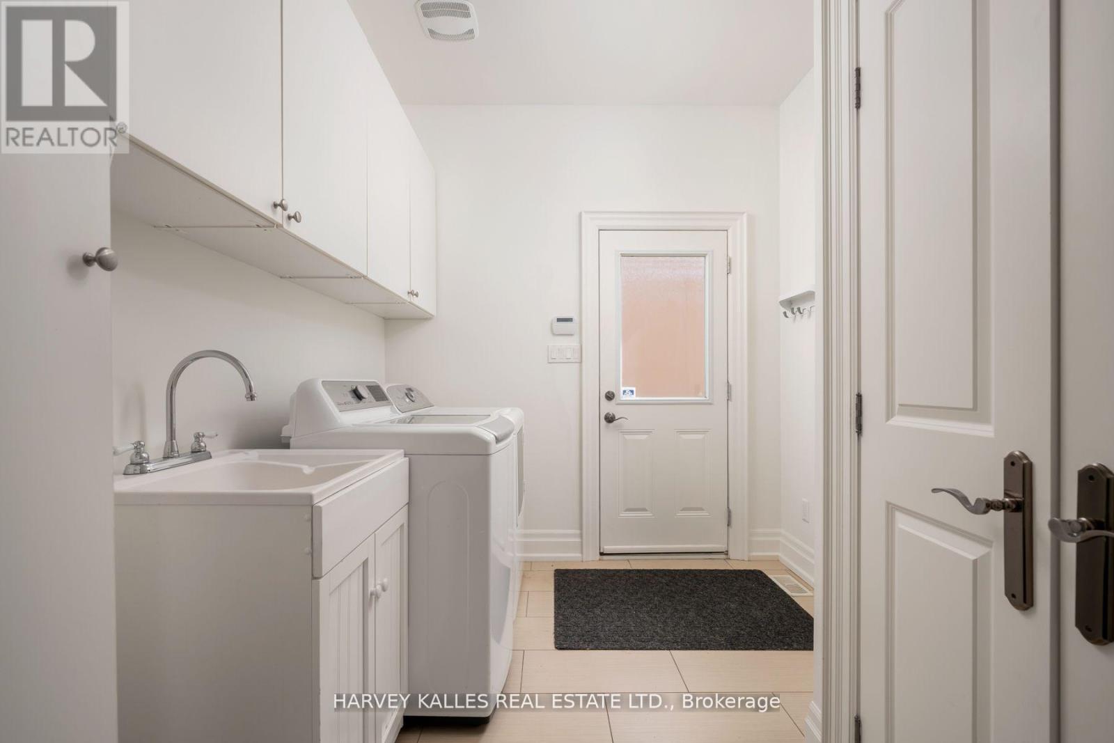 60 Mcgillivray Avenue, Toronto, Ontario  M5M 2Y2 - Photo 33 - C12460831