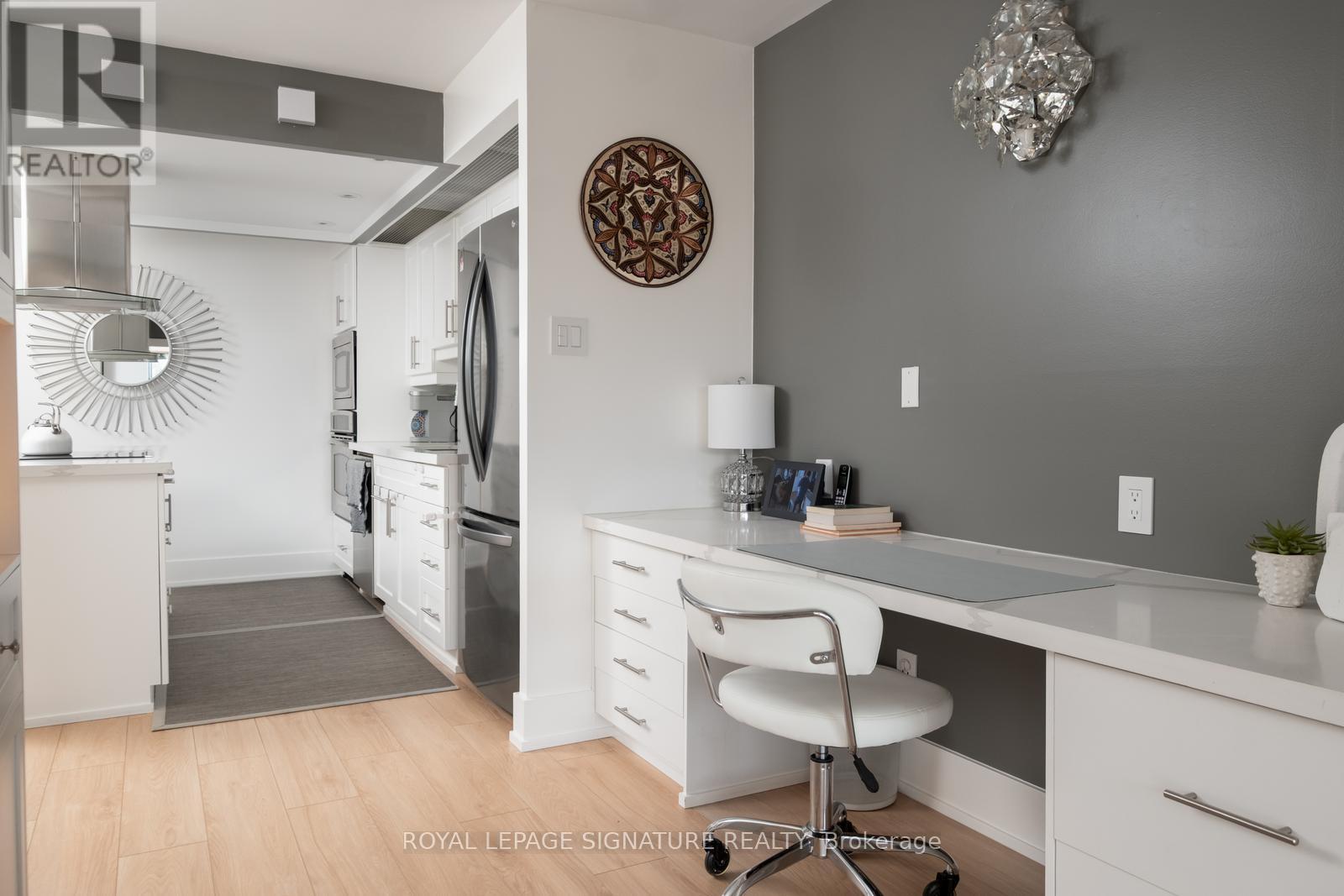 1201 - 110 Bloor Street W, Toronto, Ontario  M5S 2W7 - Photo 12 - C12460887