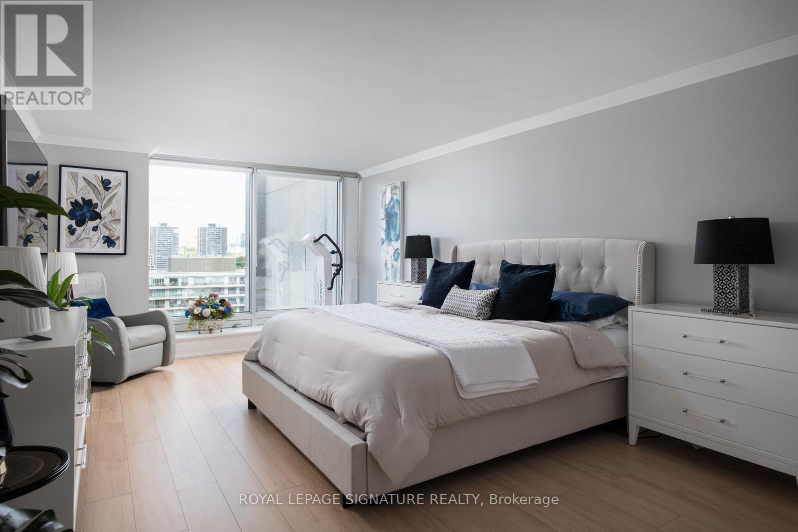 1201 - 110 Bloor Street W, Toronto, Ontario  M5S 2W7 - Photo 20 - C12460887