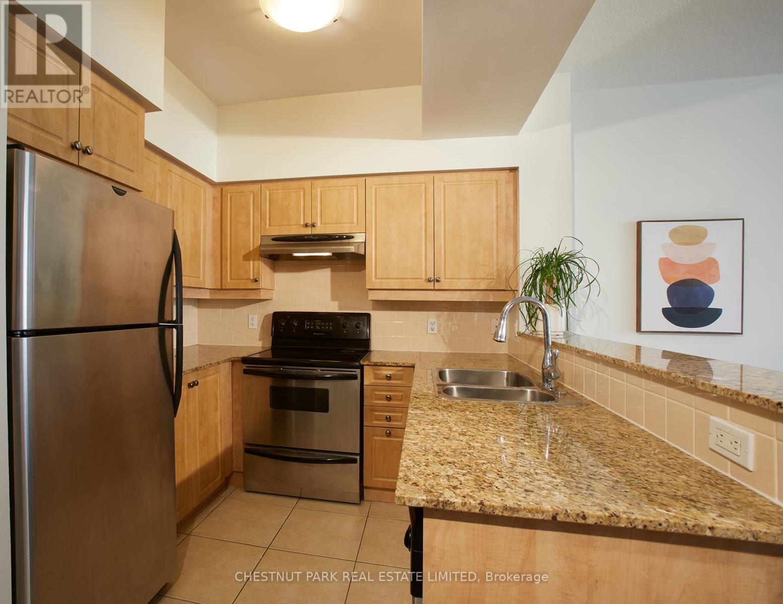 413 - 451 Rosewell Avenue, Toronto, Ontario  M4R 2H8 - Photo 6 - C12460916