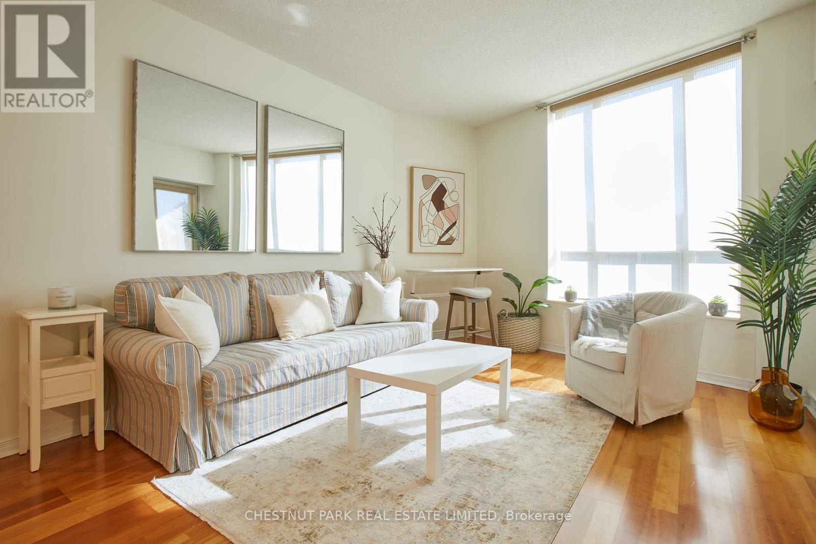 413 - 451 Rosewell Avenue, Toronto, Ontario  M4R 2H8 - Photo 7 - C12460916