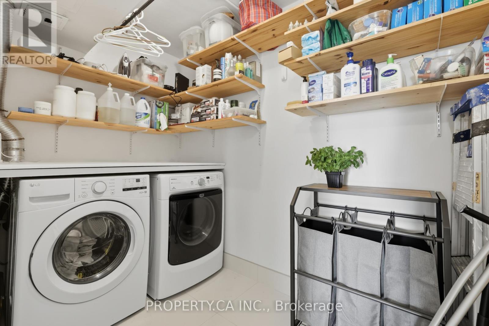 1501 - 45 Carlton Street, Toronto, Ontario  M5B 2H9 - Photo 17 - C12460934