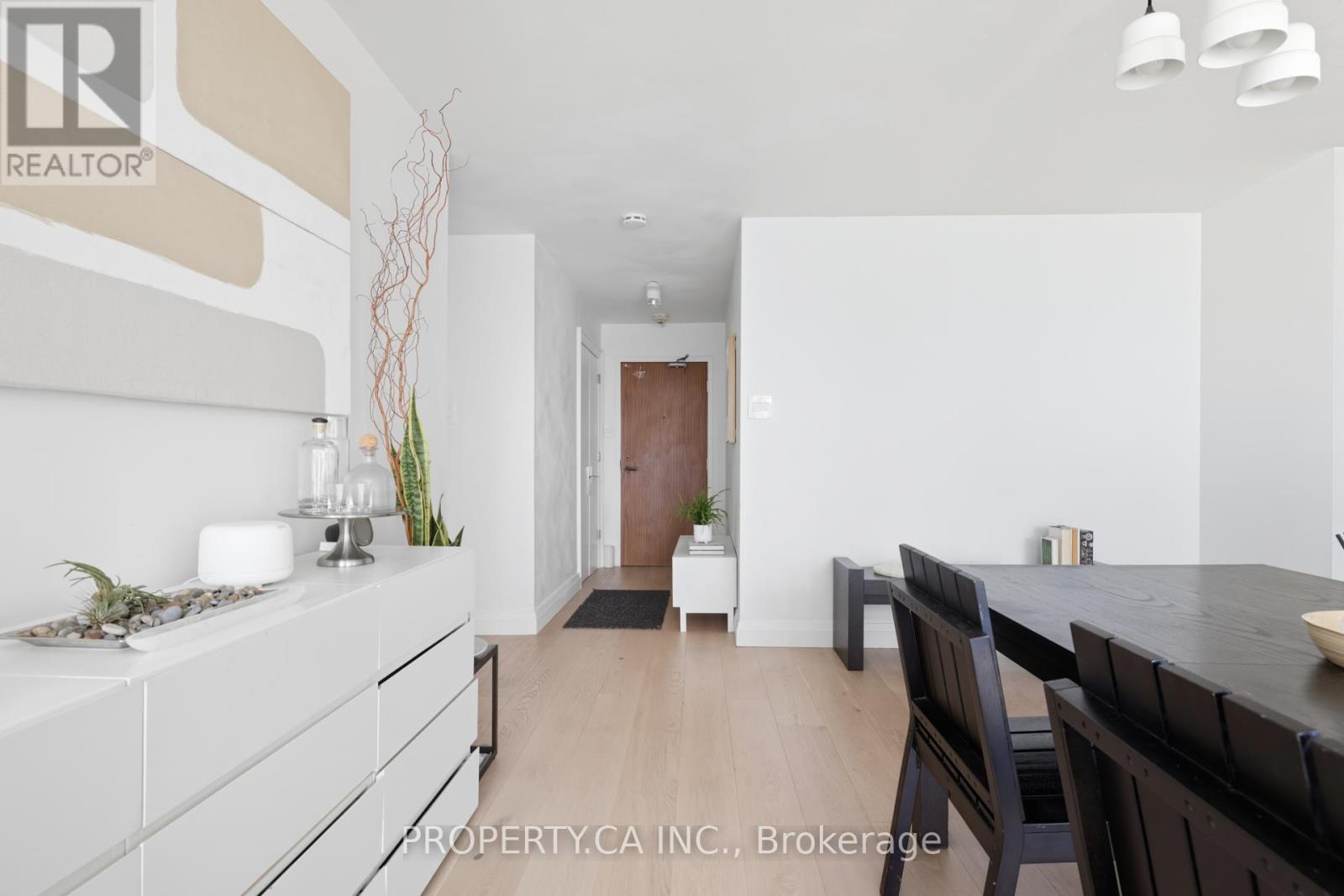 1501 - 45 Carlton Street, Toronto, Ontario  M5B 2H9 - Photo 5 - C12460934
