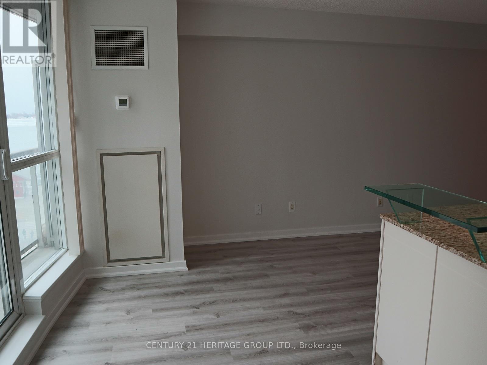604 - 8 York Street, Toronto, Ontario  M5J 2Y2 - Photo 11 - C12460940