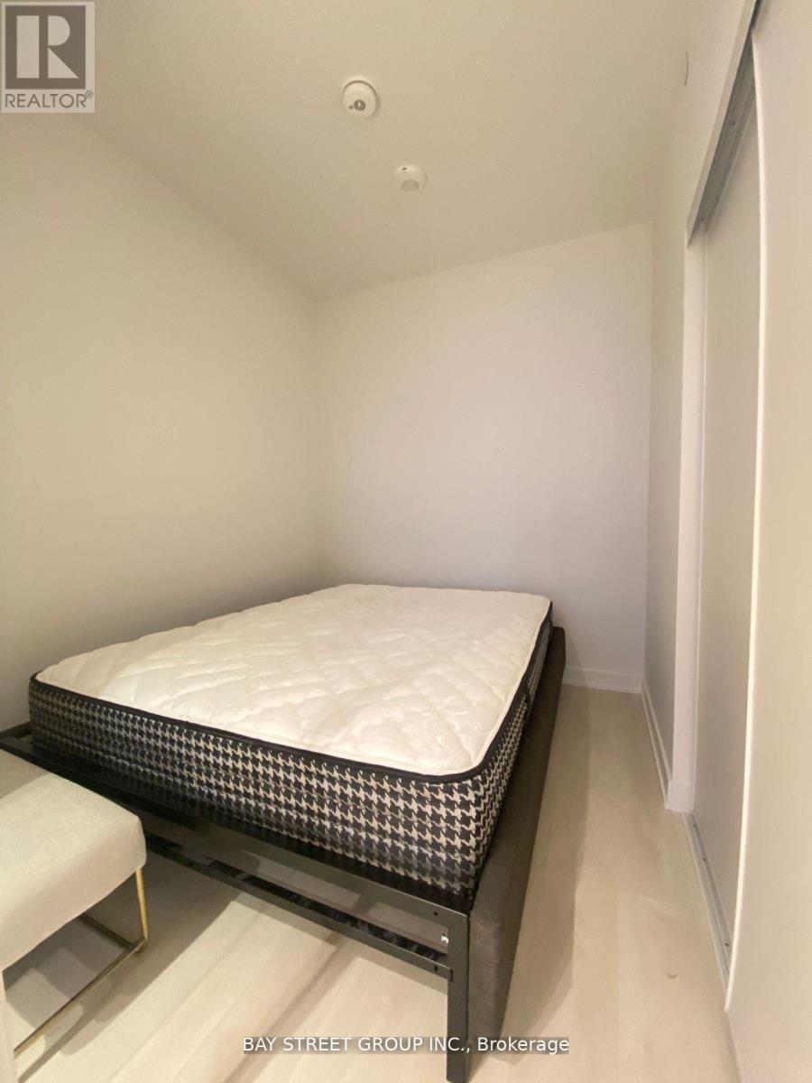 2513 - 127 Broadway Avenue, Toronto, Ontario  M4P 1V4 - Photo 10 - C12460964