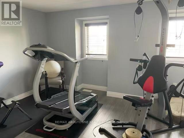Main - 53 Boulder Crescent, Guelph, Ontario  N1G 5A2 - Photo 17 - X12460760