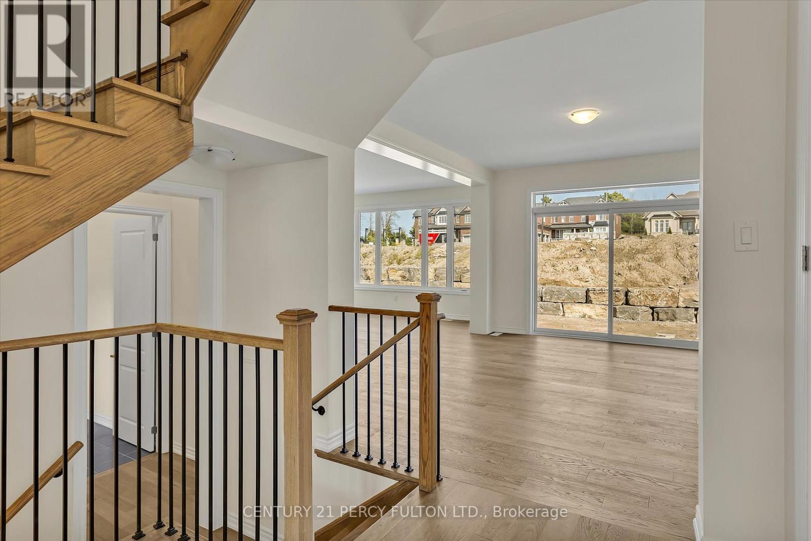 28 Autumn Frost Road, Otonabee-South Monaghan, Ontario  K9J 0K7 - Photo 11 - X12460765