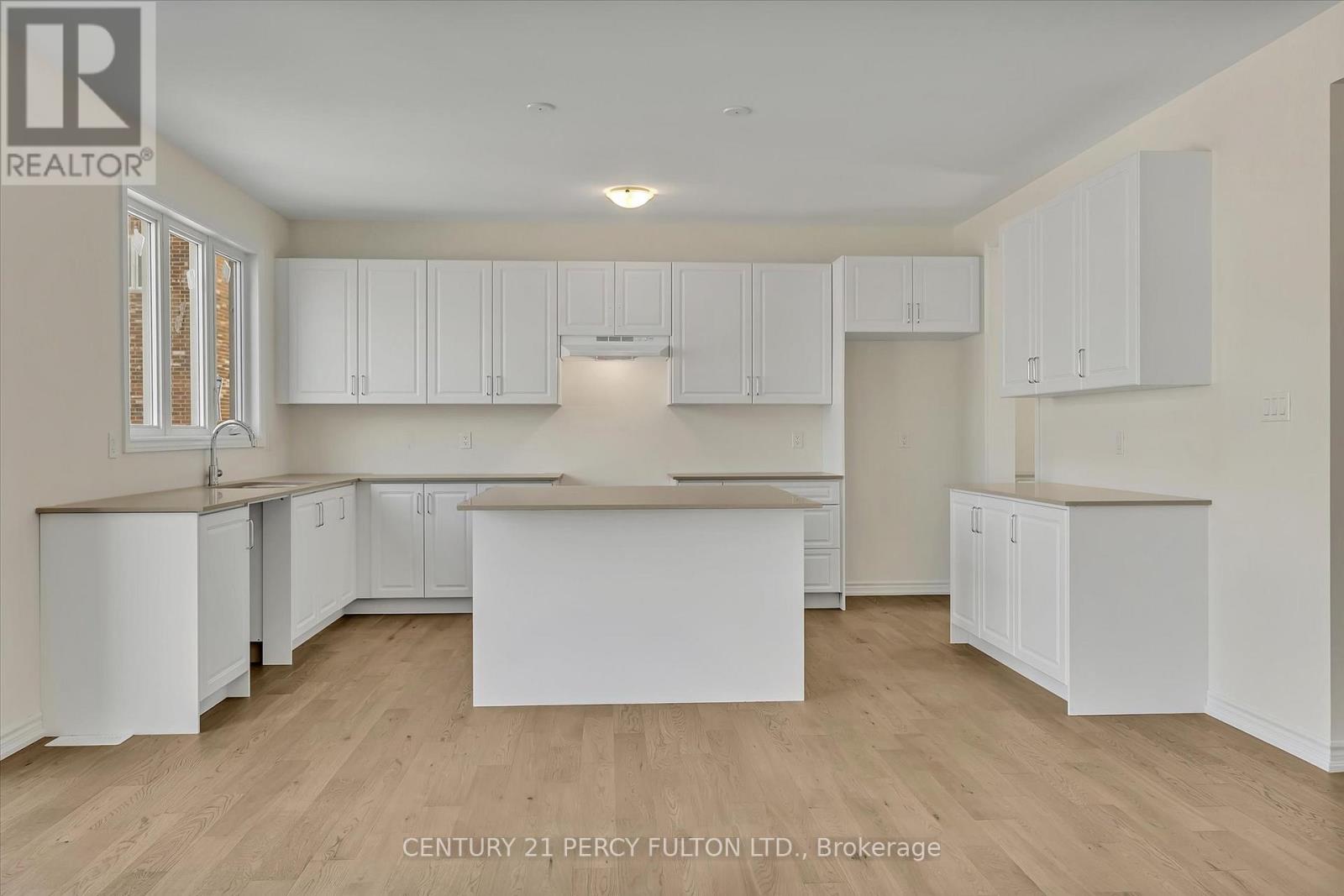 28 Autumn Frost Road, Otonabee-South Monaghan, Ontario  K9J 0K7 - Photo 12 - X12460765