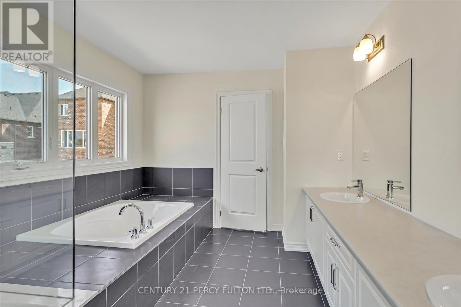 28 Autumn Frost Road, Otonabee-South Monaghan, Ontario  K9J 0K7 - Photo 26 - X12460765