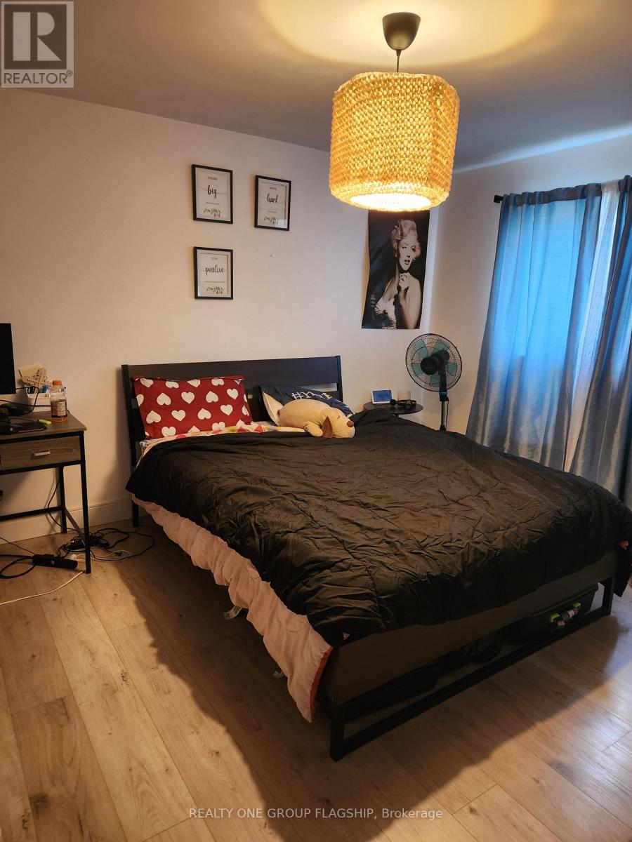 44 - 267 Traynor Avenue, Kitchener, Ontario  N2C 1W7 - Photo 4 - X12460774
