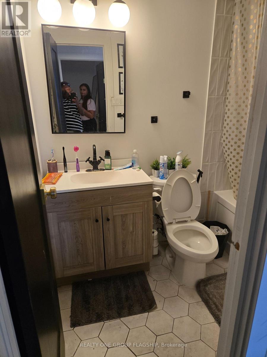 44 - 267 Traynor Avenue, Kitchener, Ontario  N2C 1W7 - Photo 9 - X12460774