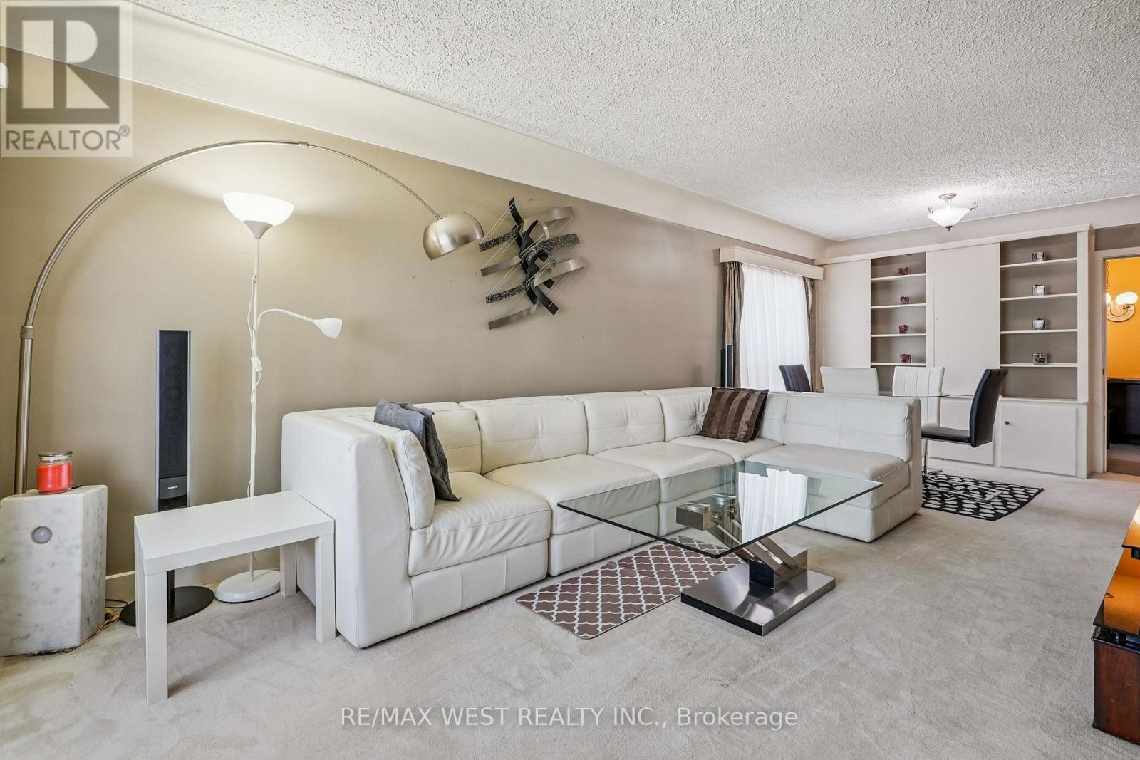 57 East 36th Street, Hamilton, Ontario  L8V 3Y8 - Photo 2 - X12460784