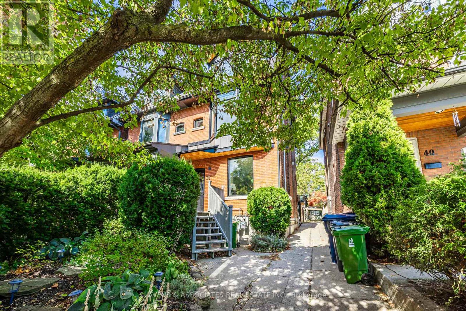 38 Wroxeter Avenue, Toronto, Ontario  M4K 1J6 - Photo 1 - E12460813